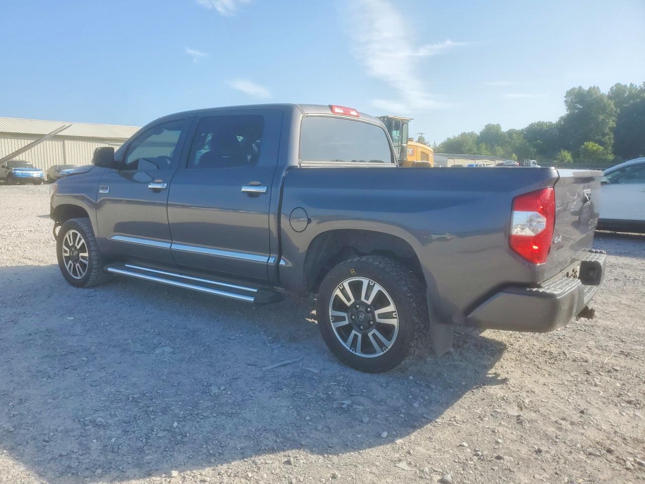 2017 TOYOTA TUNDRA — снимка 2