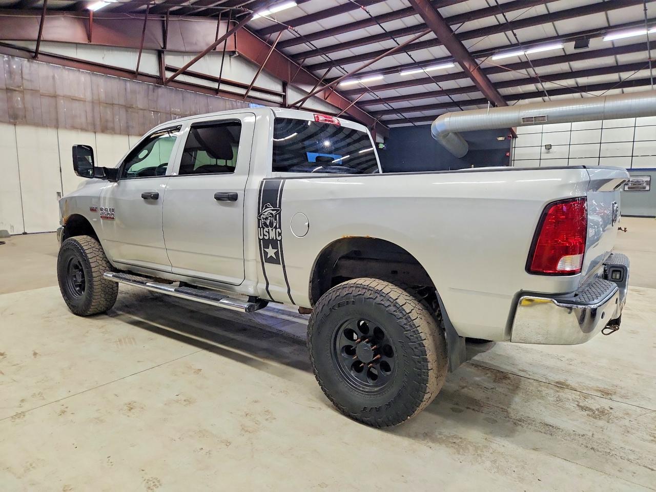 2016 RAM 2500 ST — снимка 2