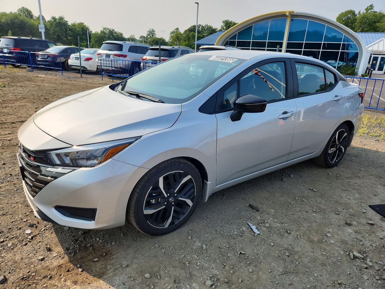 2025 NISSAN VERSA SR