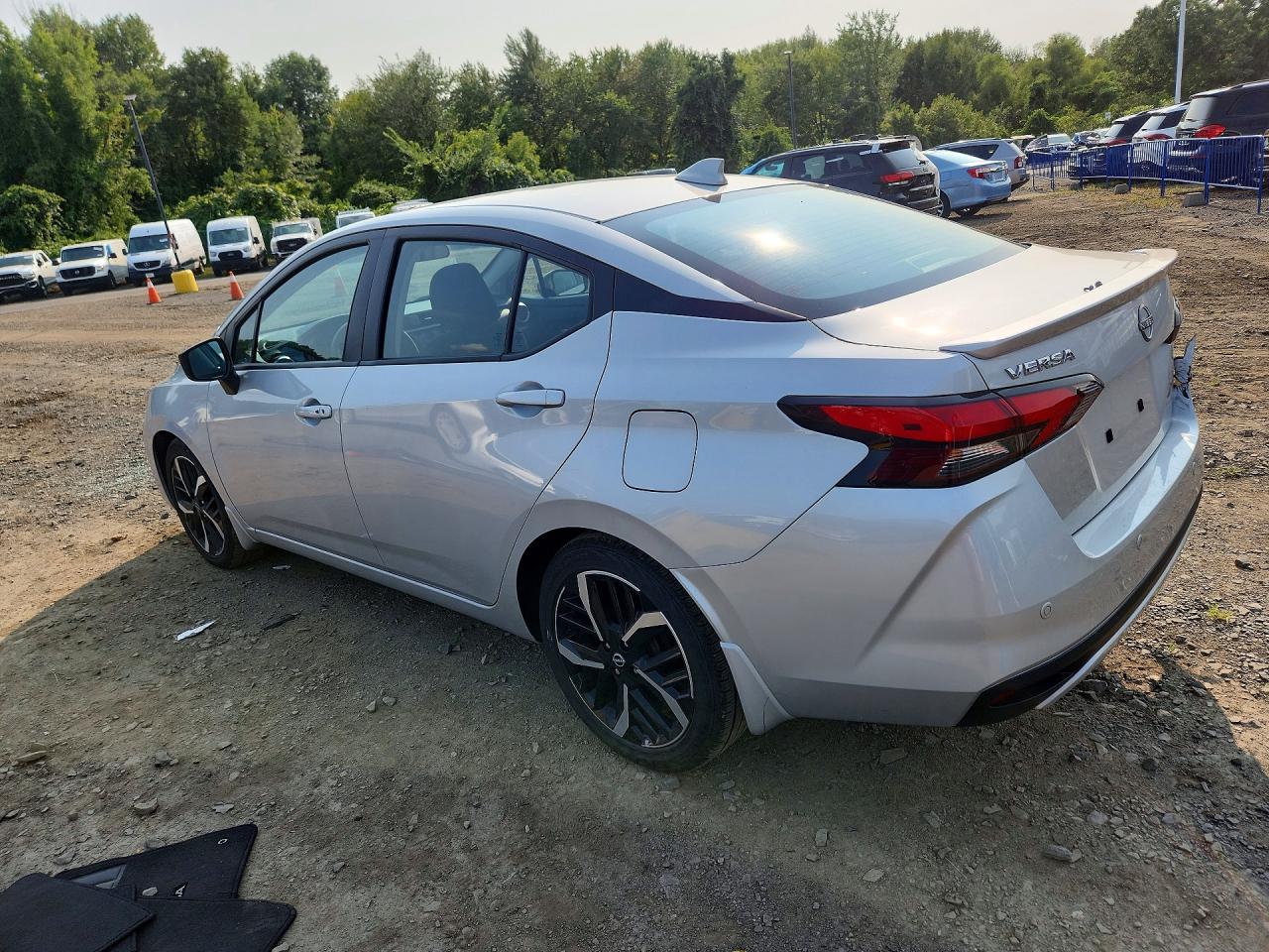 2025 NISSAN VERSA SR — снимка 2