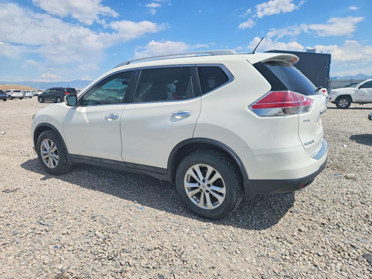 2015 NISSAN ROGUE SV — снимка 2
