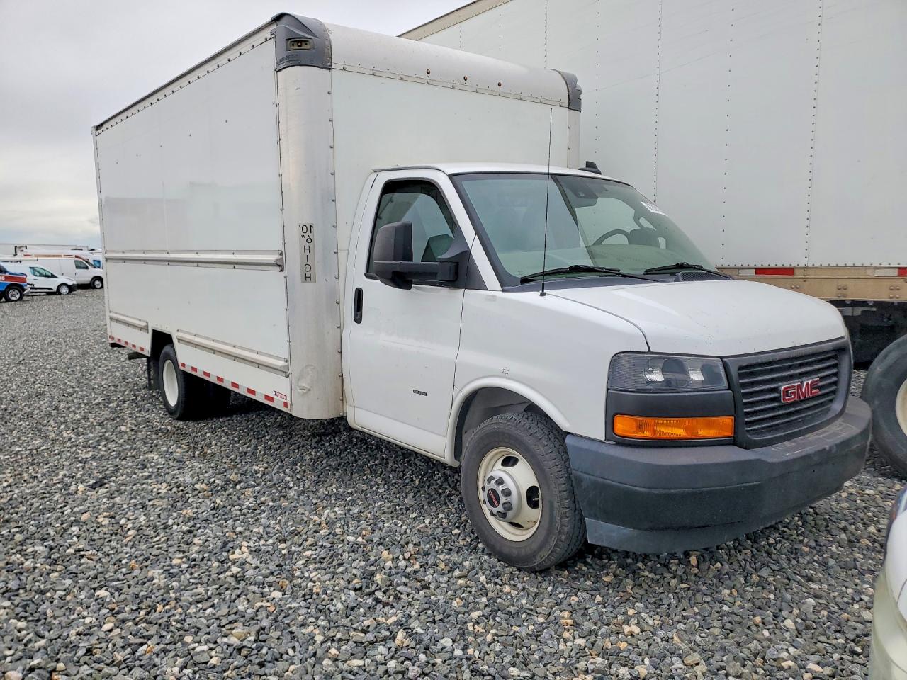 2021 GMC SAVANA CUTAWAY G3500 — снимка 4