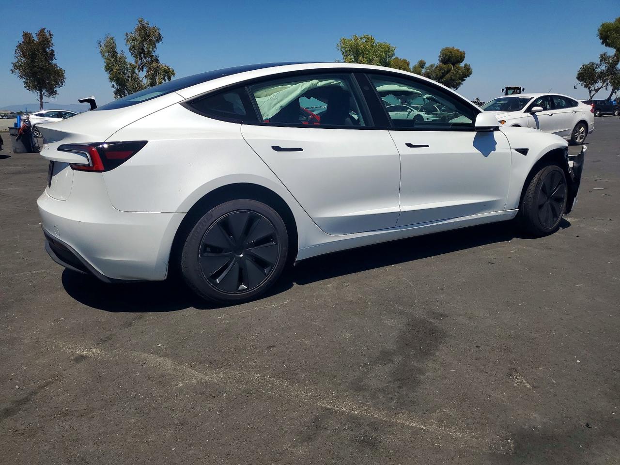 2025 TESLA MODEL 3 — снимка 3