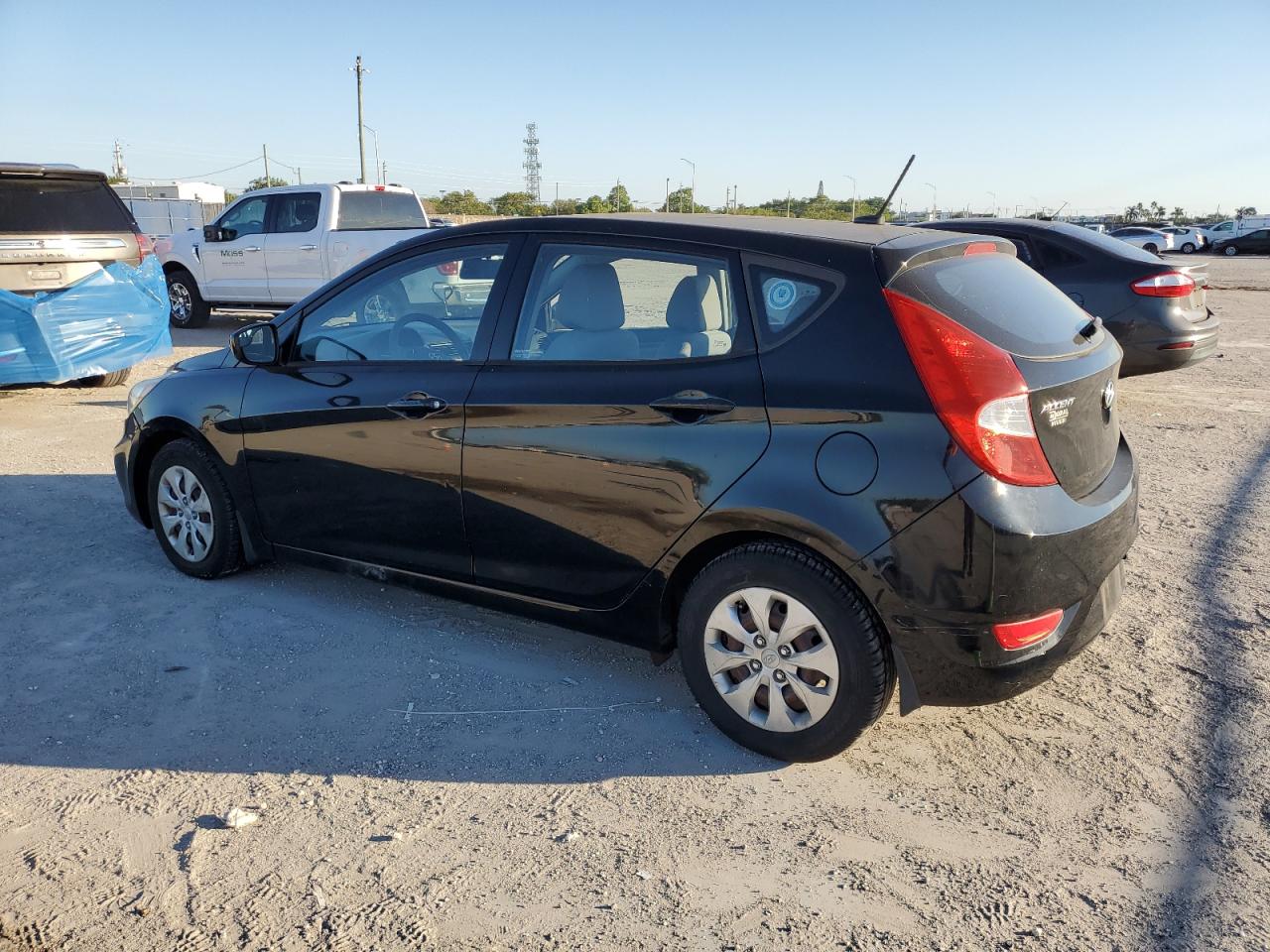 2016 HYUNDAI ACCENT SE — снимка 2