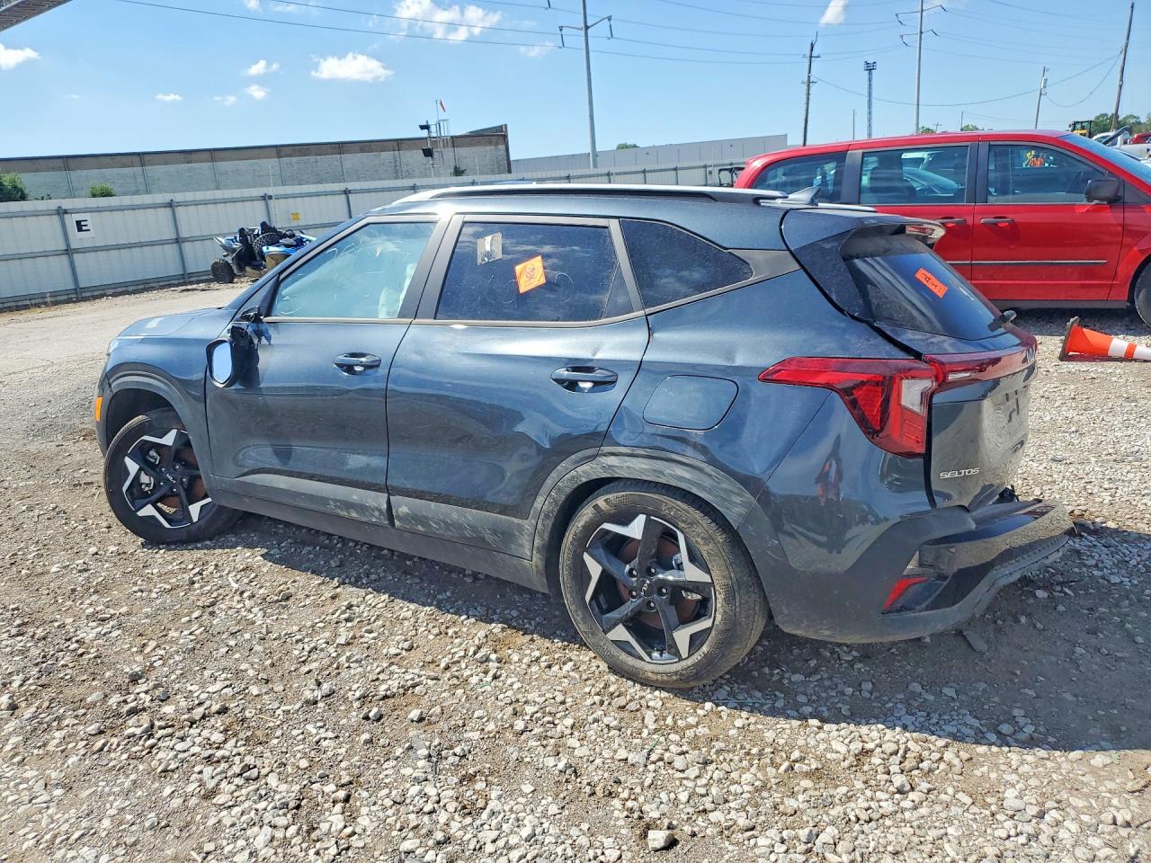 2025 KIA SELTOS S — снимка 2