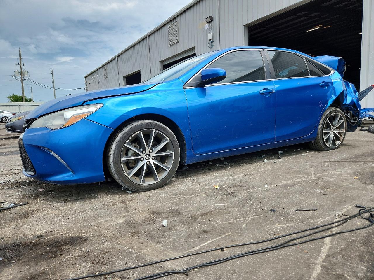 2017 TOYOTA CAMRY XSE