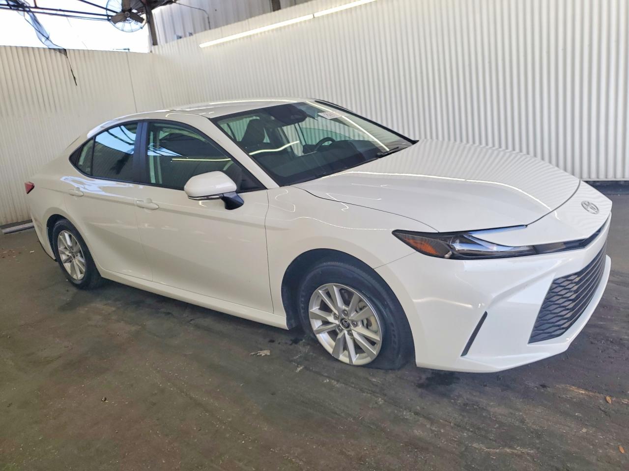 2026 TOYOTA CAMRY LE — снимка 4