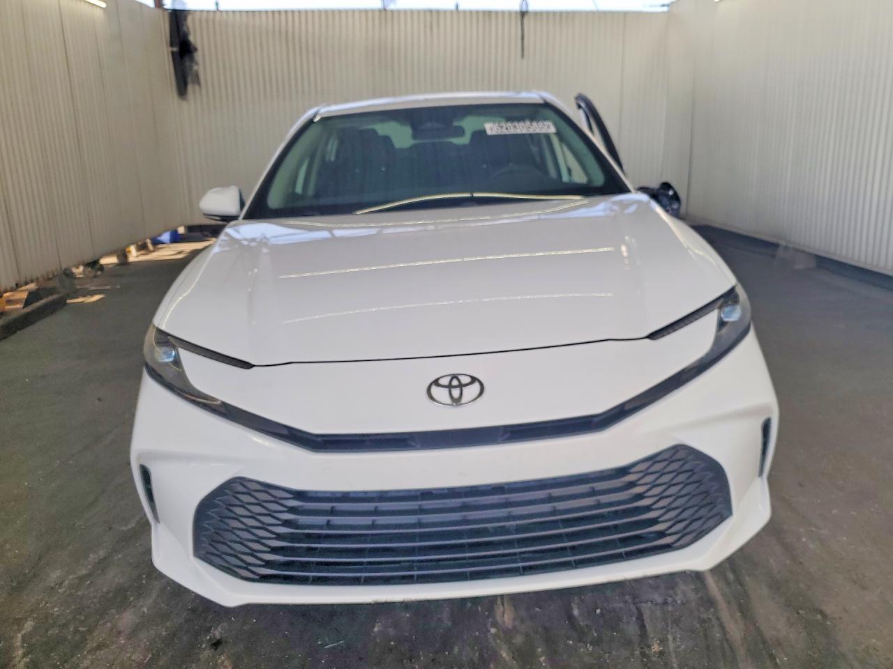 2026 TOYOTA CAMRY LE — снимка 5