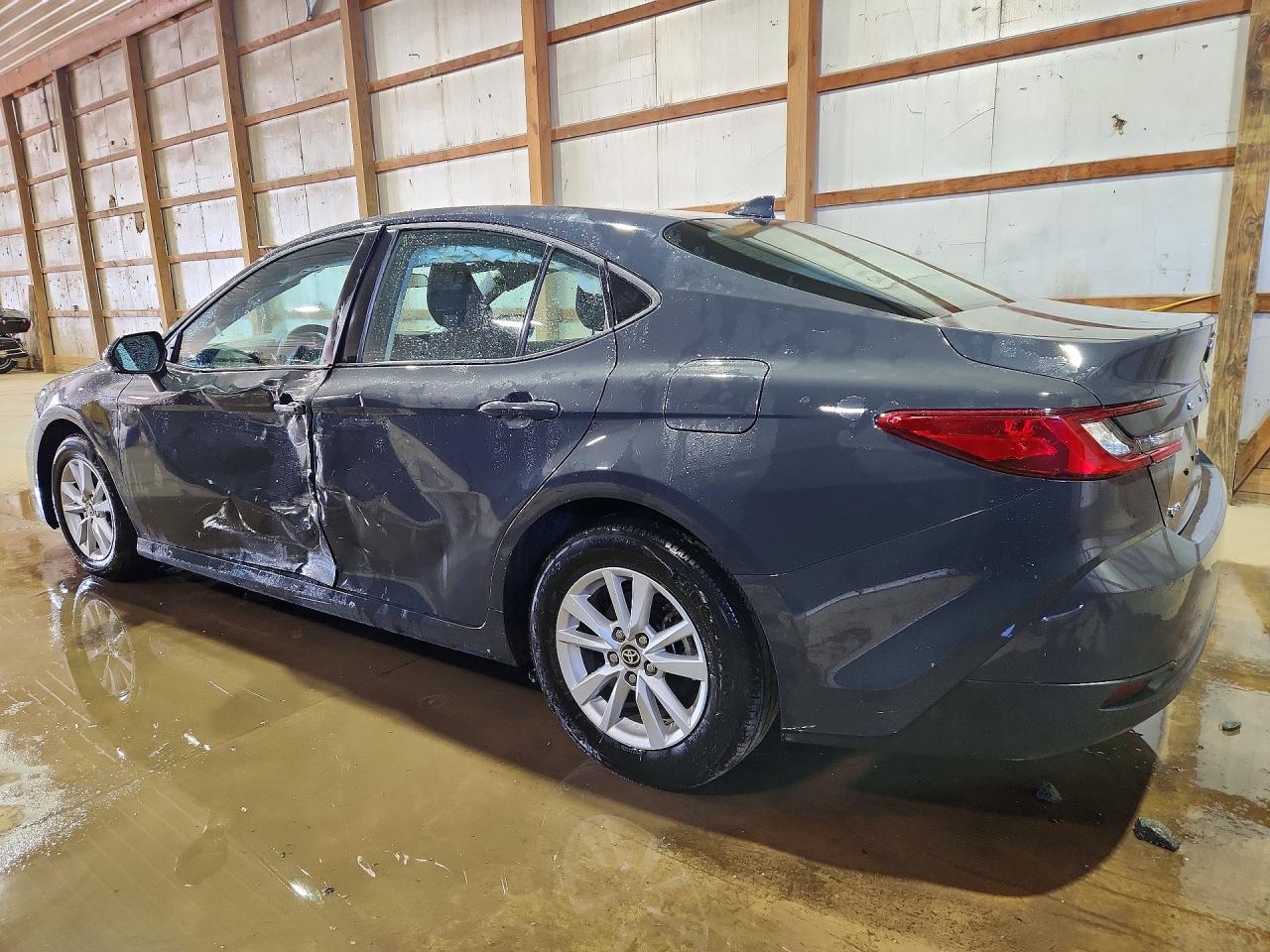 2025 TOYOTA CAMRY LE — снимка 2