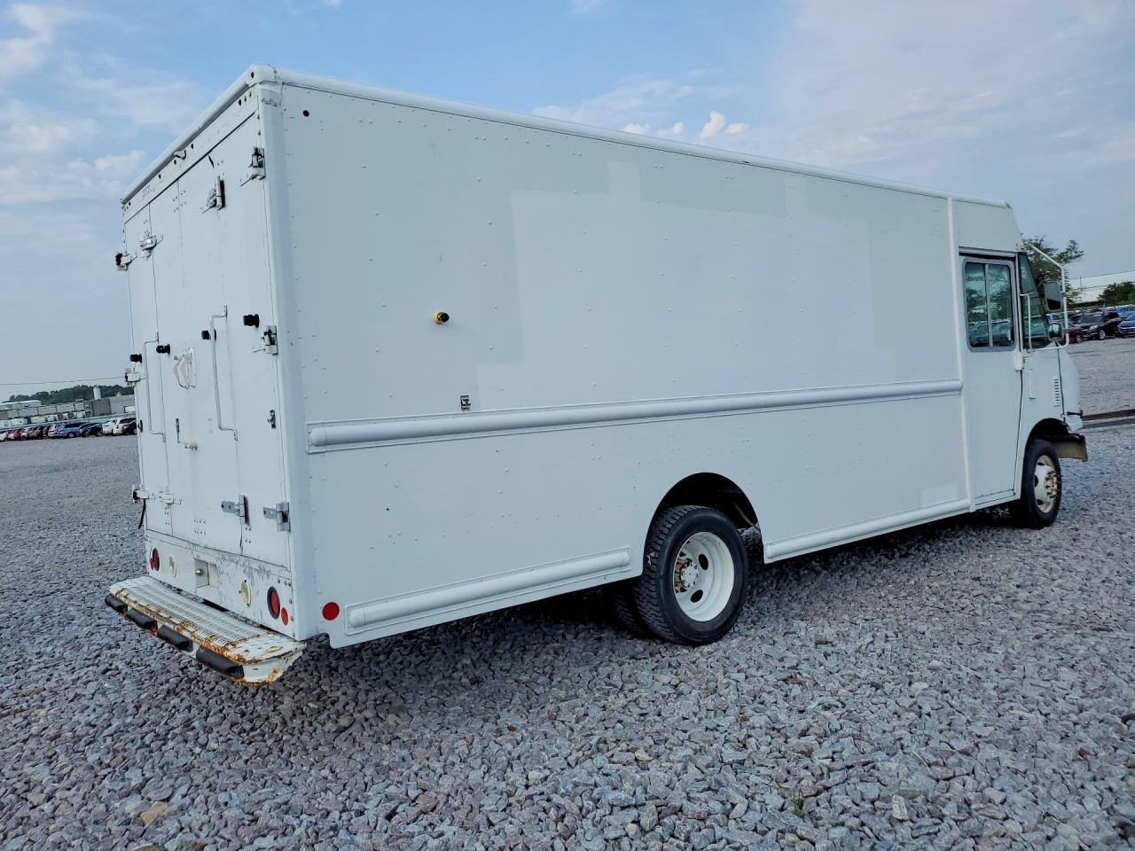 2015 FORD F59 — снимка 3