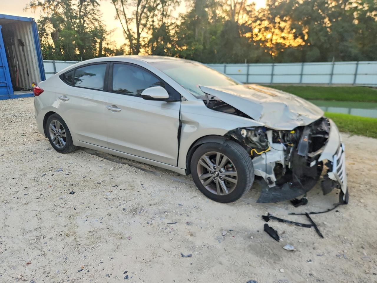 2017 HYUNDAI ELANTRA SE — снимка 4
