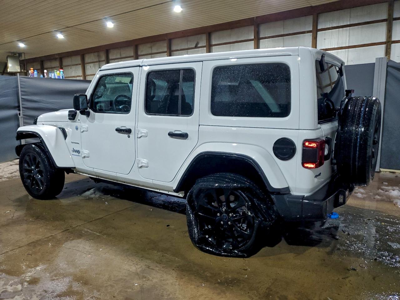 2024 JEEP WRANGLER SAHARA 4XE — снимка 2