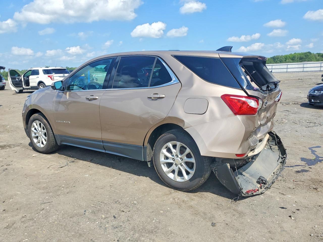 2018 CHEVROLET EQUINOX LT — снимка 2