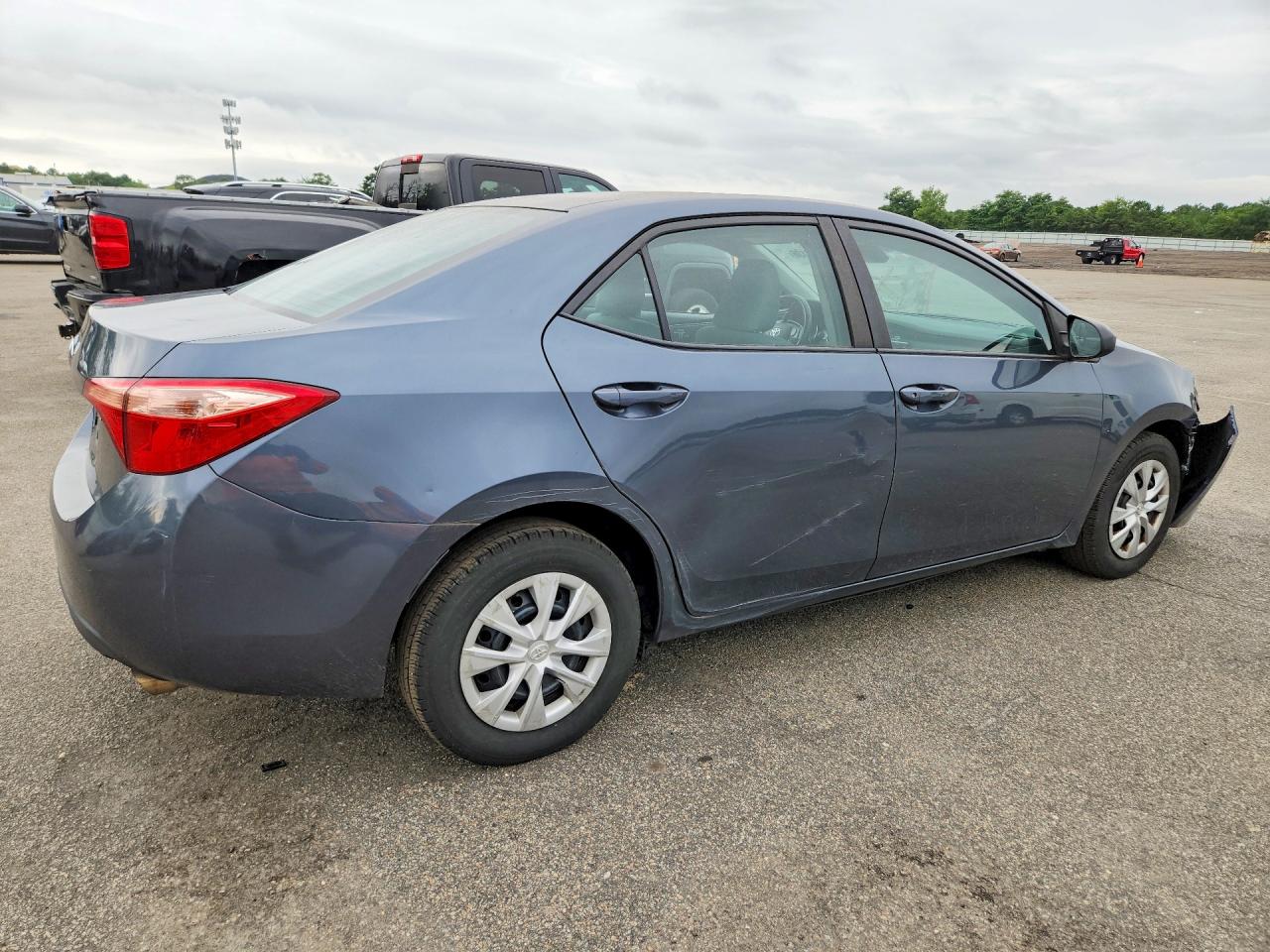 2017 TOYOTA COROLLA L — снимка 3