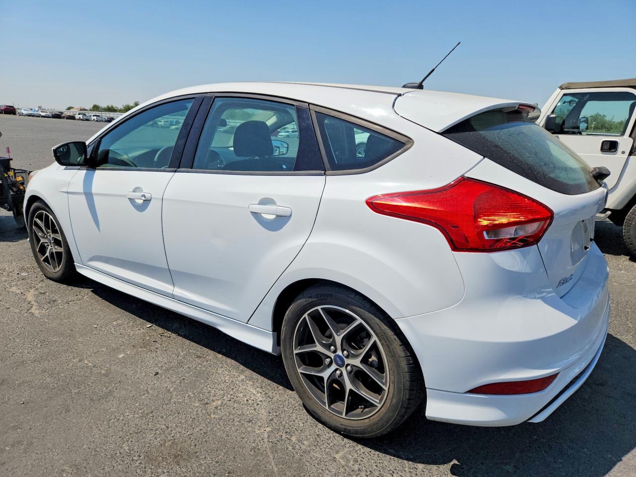 2015 FORD FOCUS SE — снимка 2
