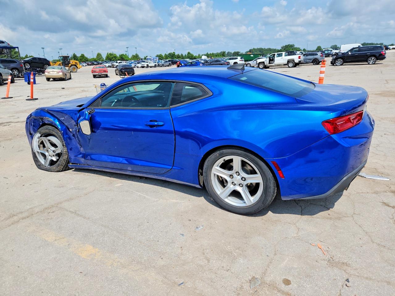 2017 CHEVROLET CAMARO LT — снимка 2