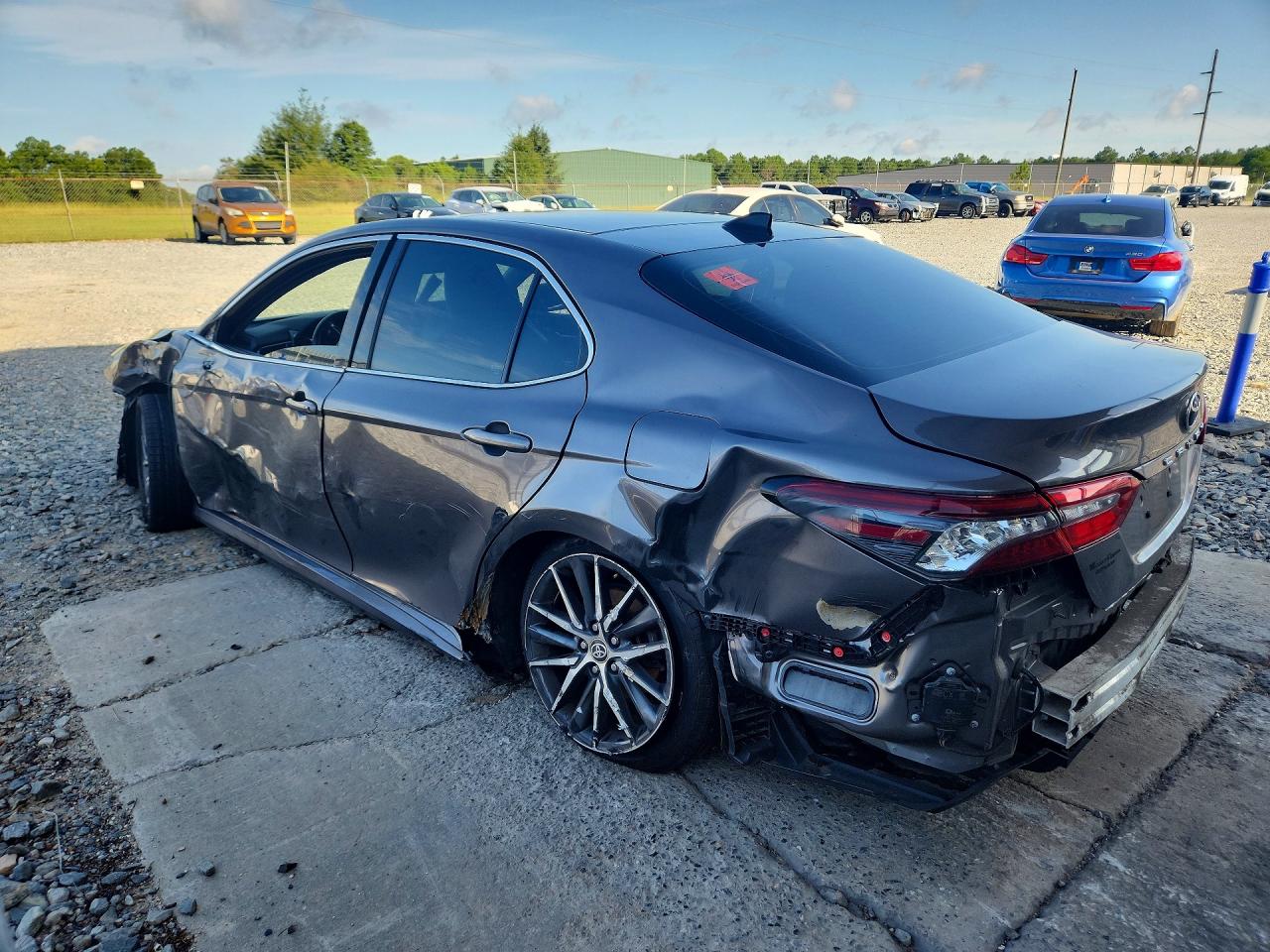 2023 TOYOTA CAMRY XLE — снимка 2