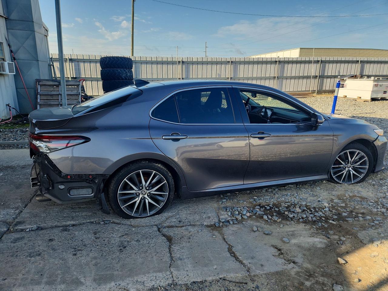 2023 TOYOTA CAMRY XLE — снимка 3