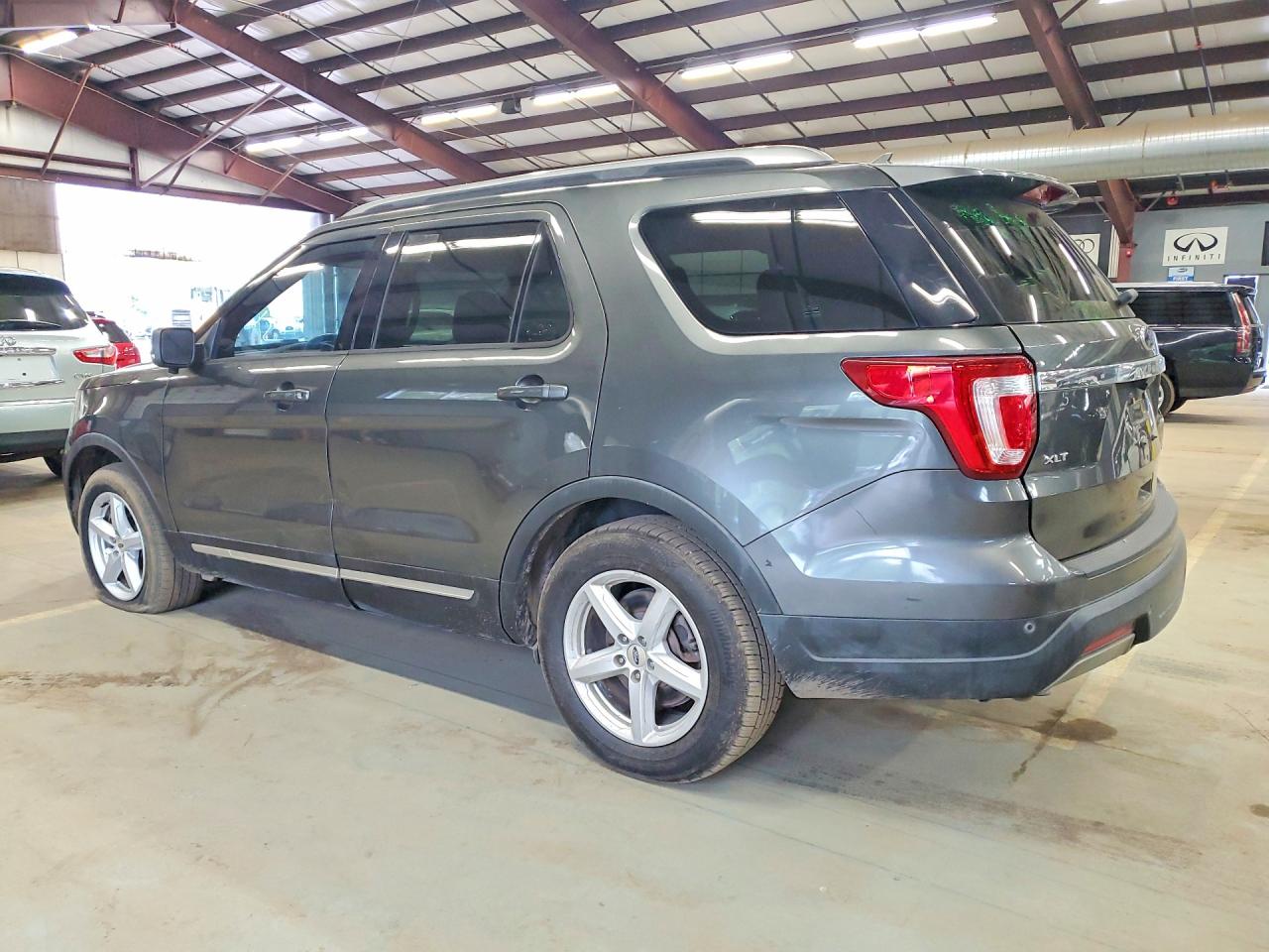 2019 FORD EXPLORER XLT — снимка 2