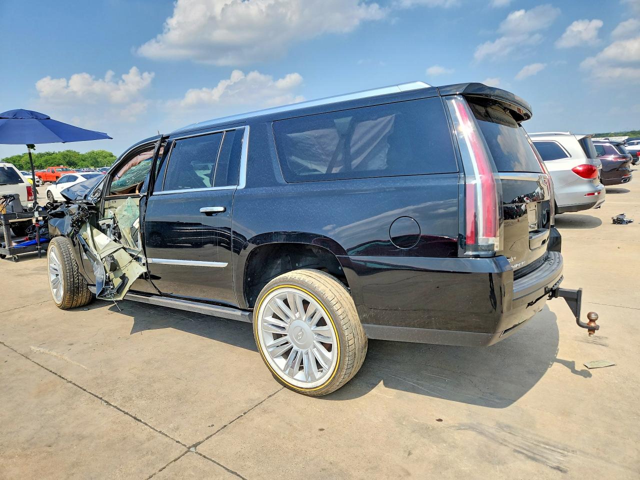 2015 CADILLAC ESCALADE ESV PLATINUM — снимка 2