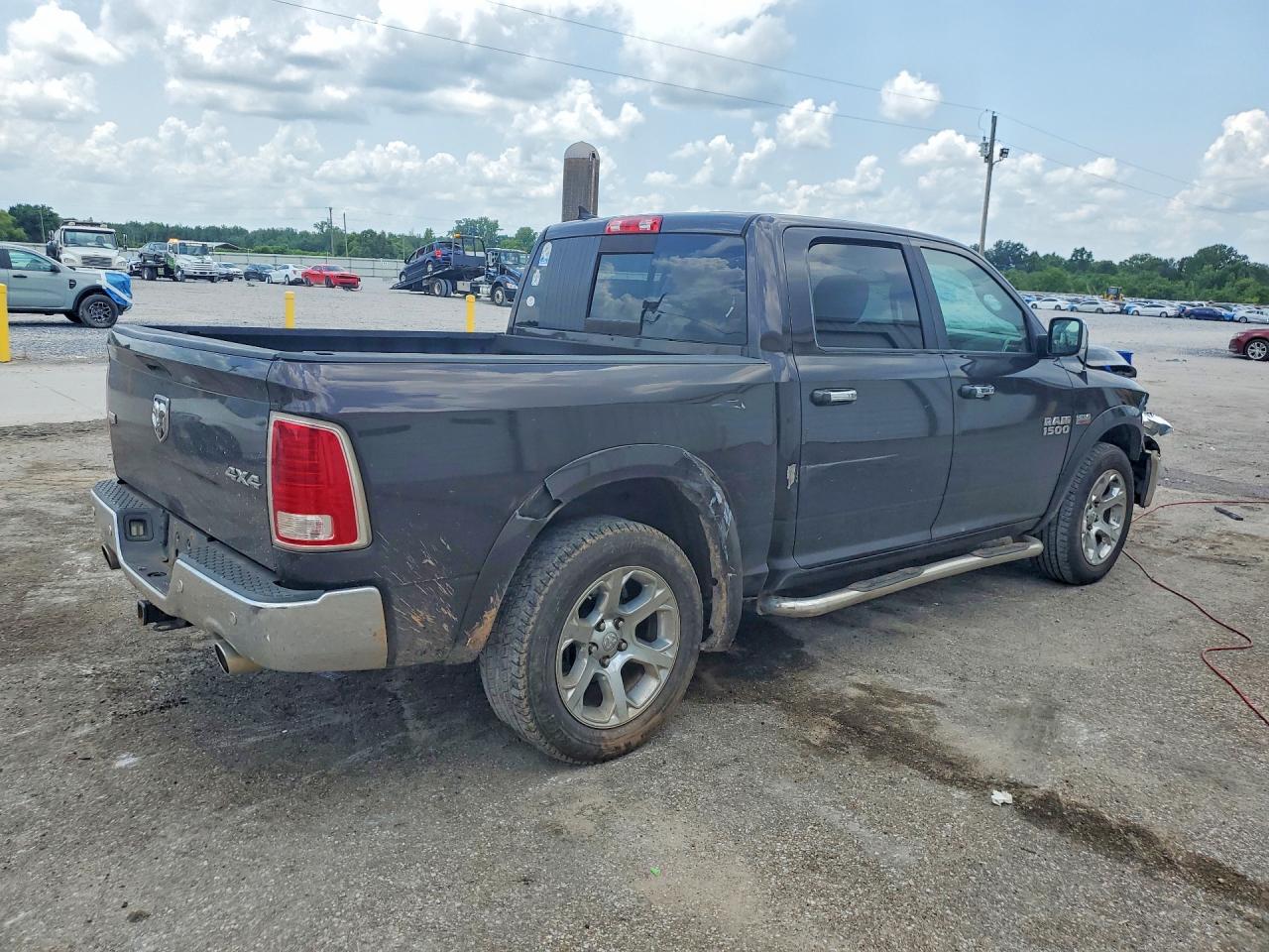 2016 RAM 1500 LARAMIE — снимка 3