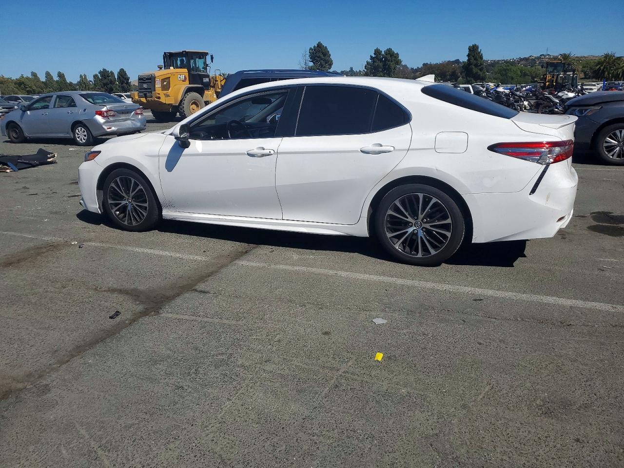 2019 TOYOTA CAMRY SE — снимка 3