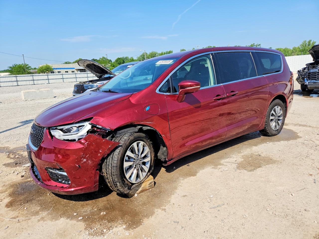 2022 CHRYSLER PACIFICA HYBRID TOURING L