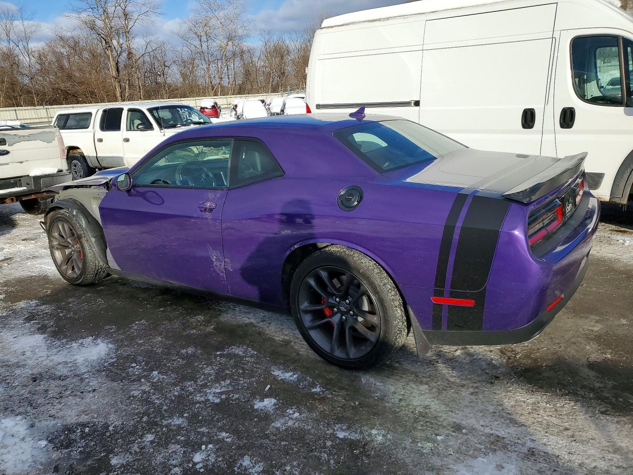 2023 DODGE CHALLENGER R/T — снимка 2