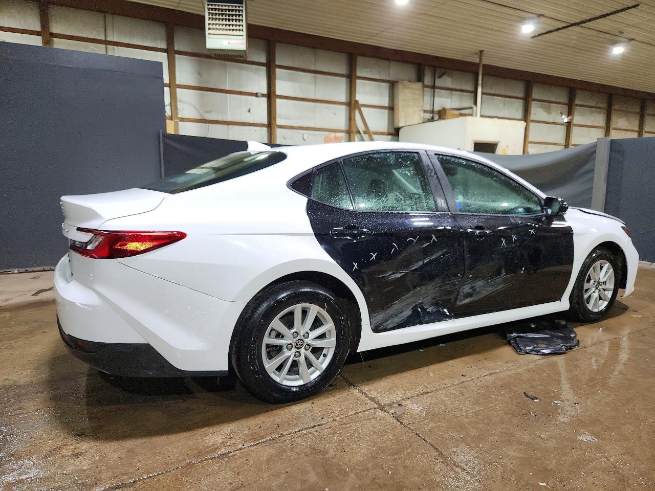 2025 TOYOTA CAMRY LE — снимка 3