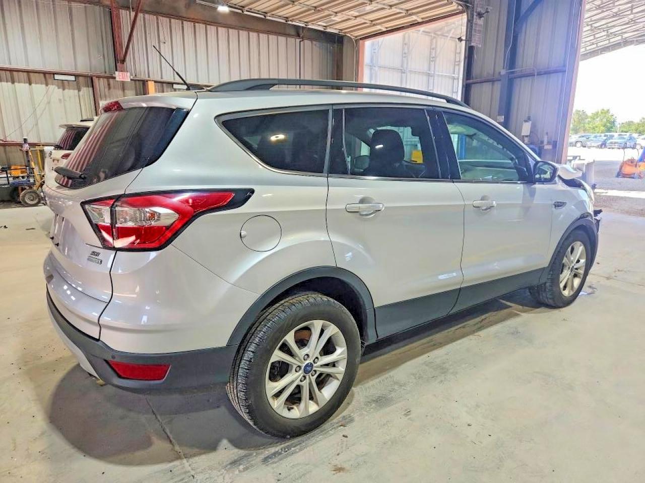 2017 FORD ESCAPE SE — снимка 3
