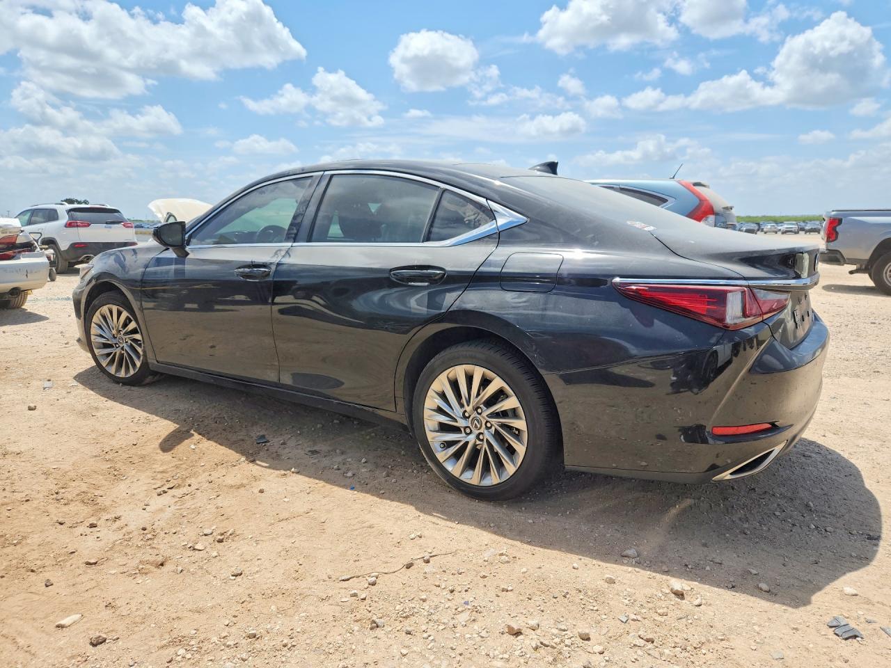 2019 LEXUS ES 350 — снимка 2
