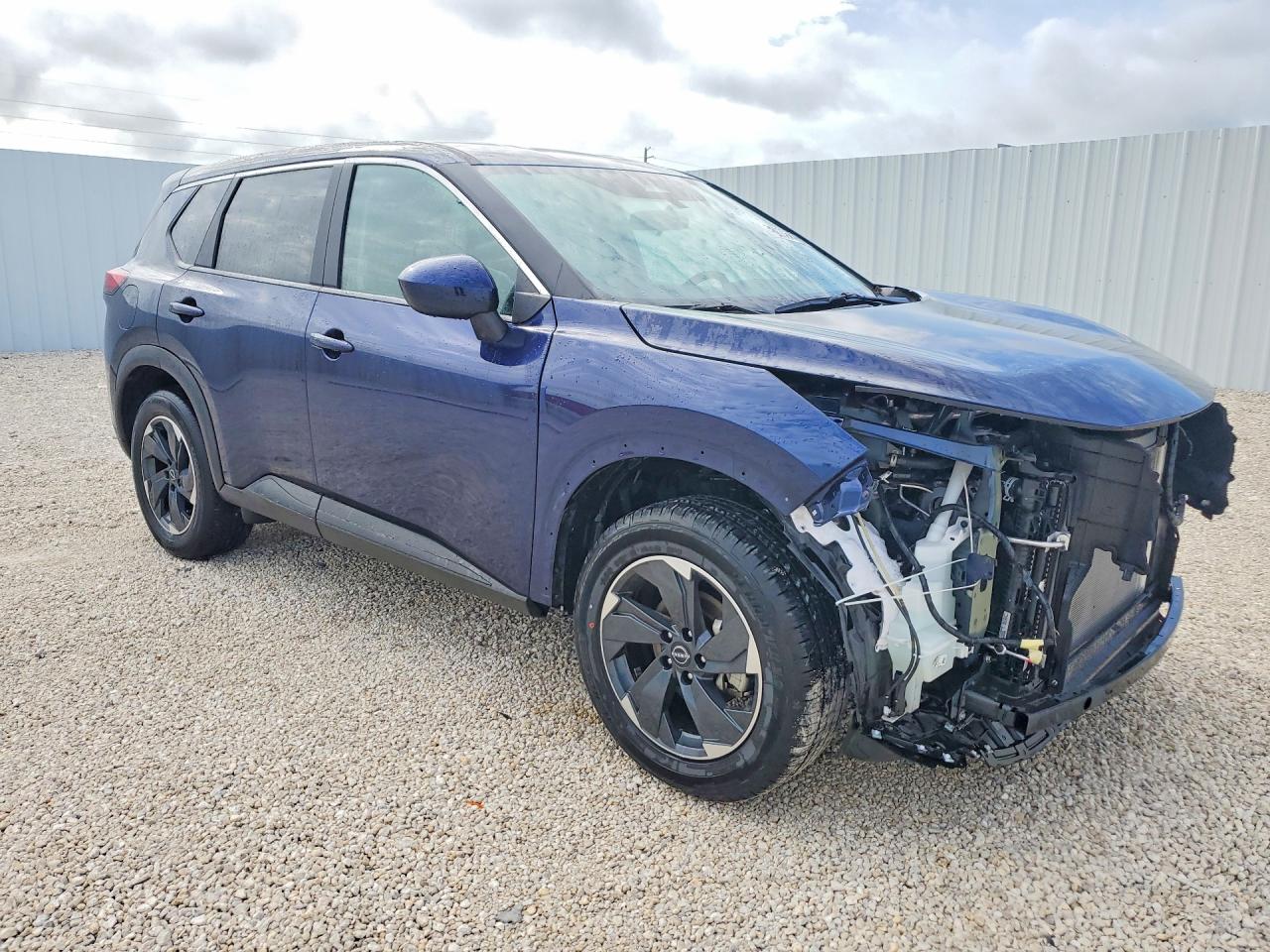 2025 NISSAN ROGUE SV — снимка 4