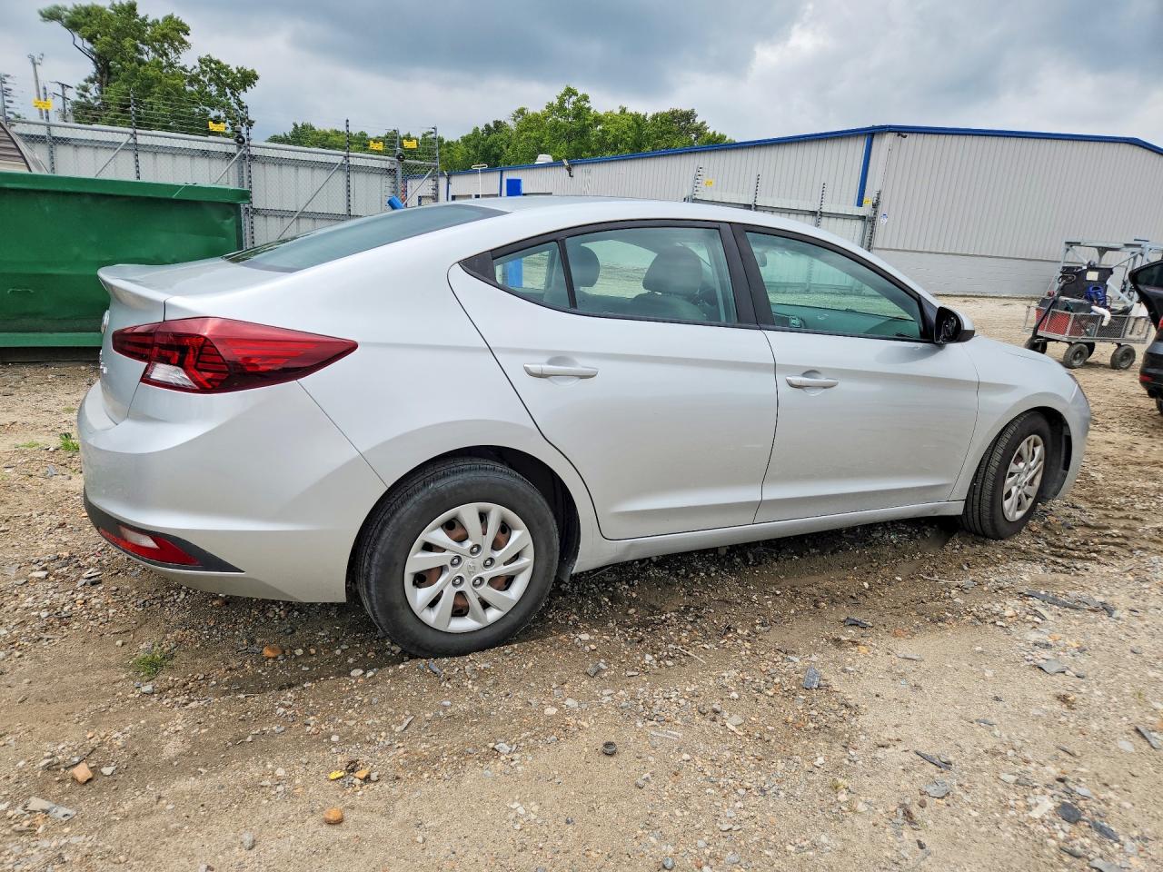 2019 HYUNDAI ELANTRA SE — снимка 3