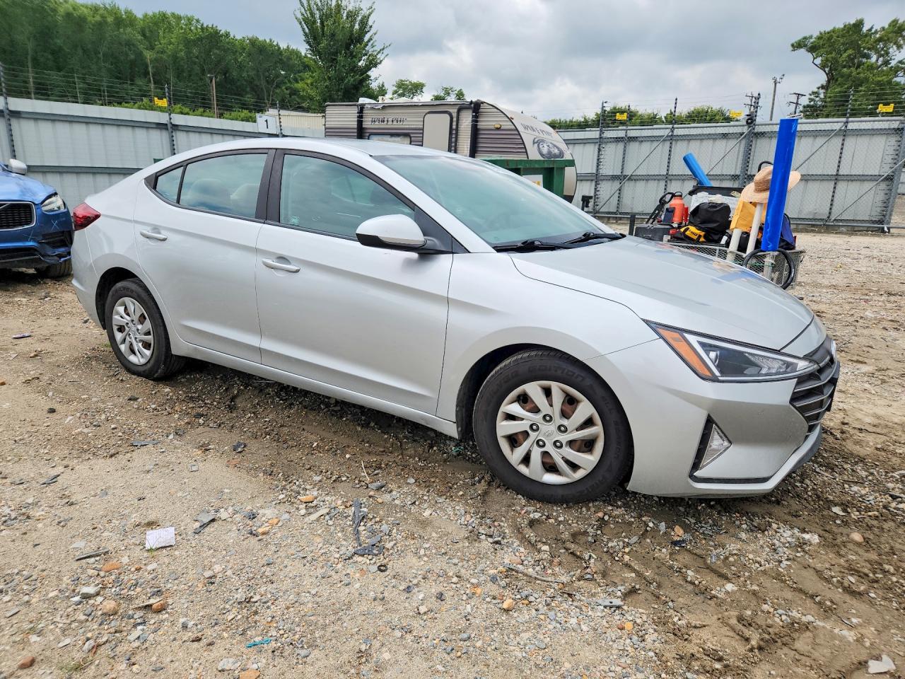 2019 HYUNDAI ELANTRA SE — снимка 4