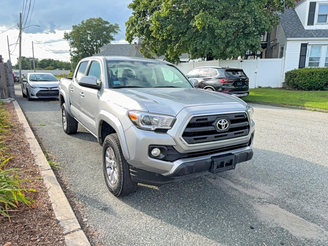 2016 TOYOTA TACOMA SR5 V6