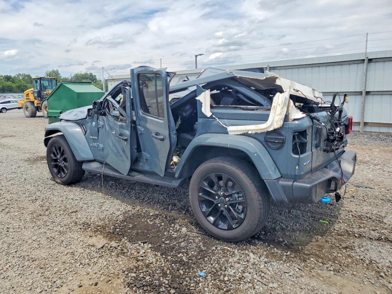 2024 JEEP WRANGLER SAHARA 4XE — снимка 2