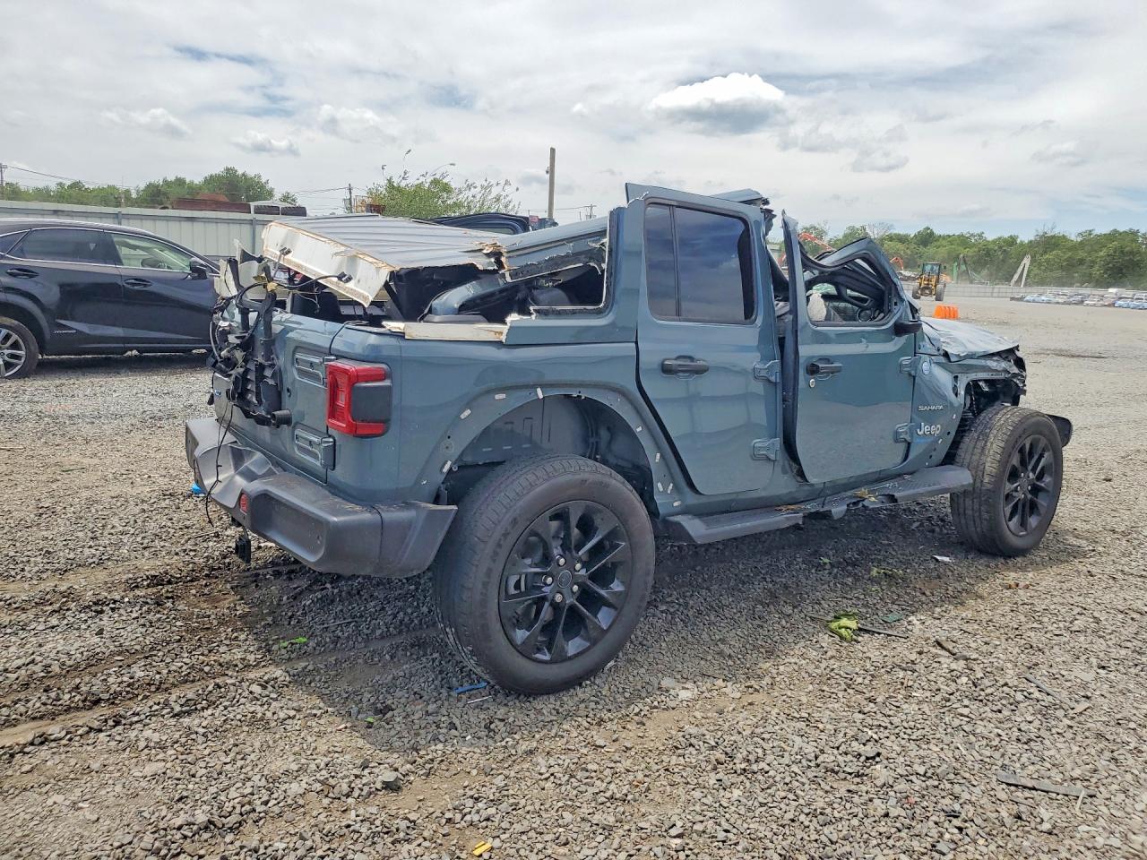 2024 JEEP WRANGLER SAHARA 4XE — снимка 3