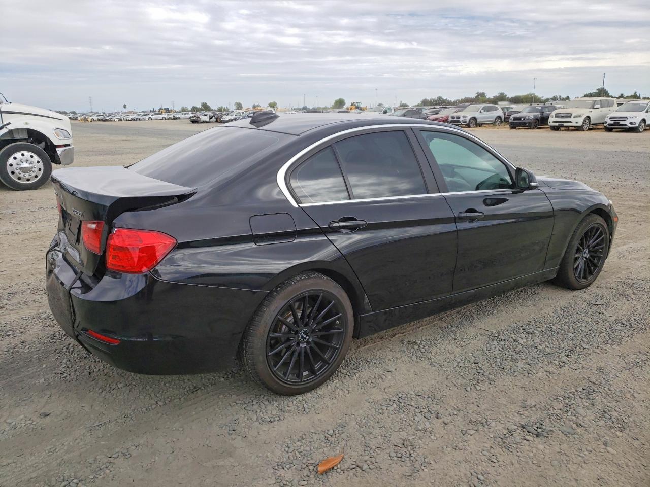 2015 BMW 328 XI — снимка 3