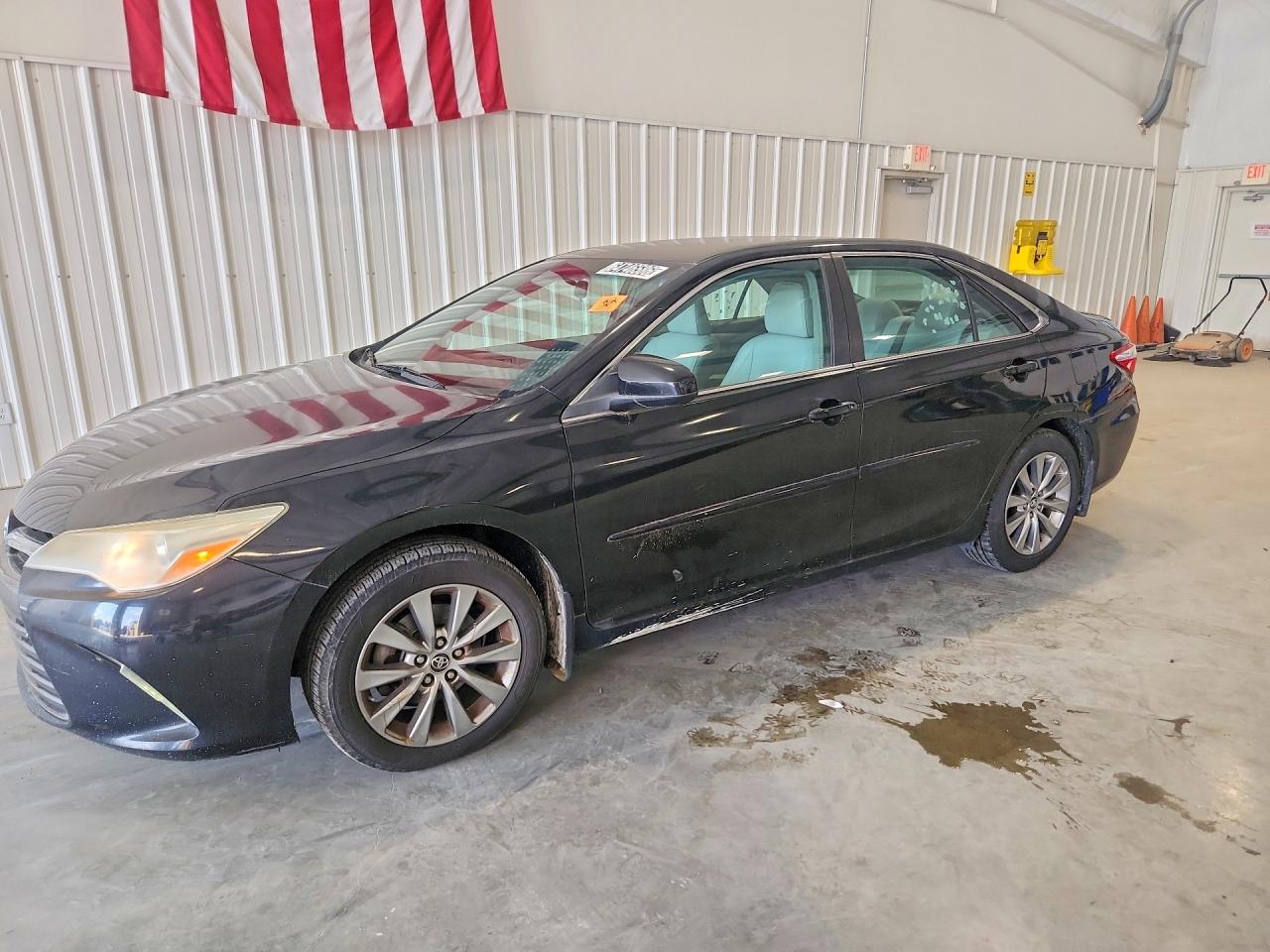 2015 TOYOTA CAMRY XLE