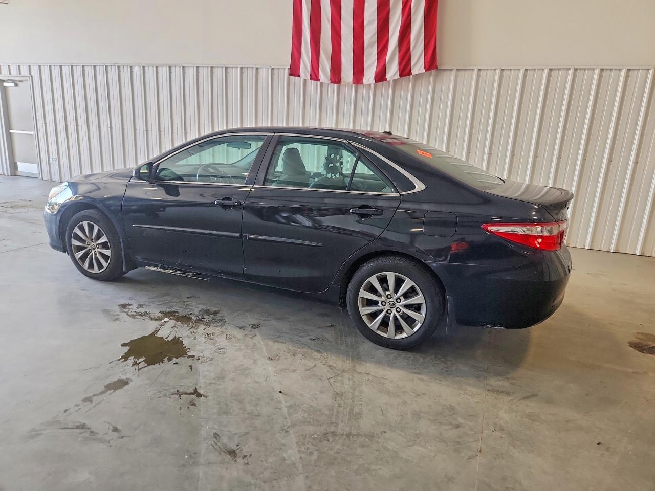 2015 TOYOTA CAMRY XLE — снимка 2