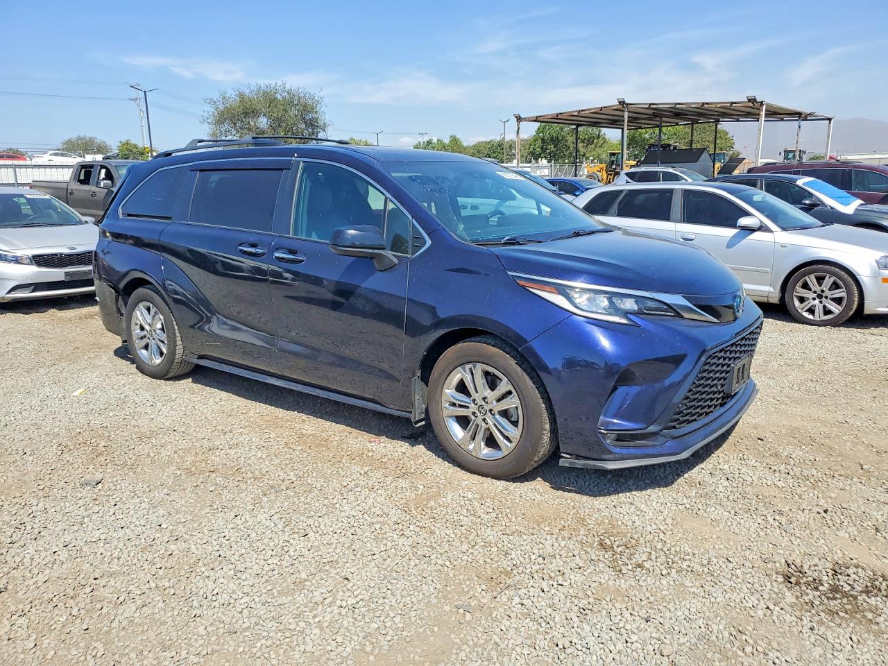 2022 TOYOTA SIENNA XSE — снимка 4