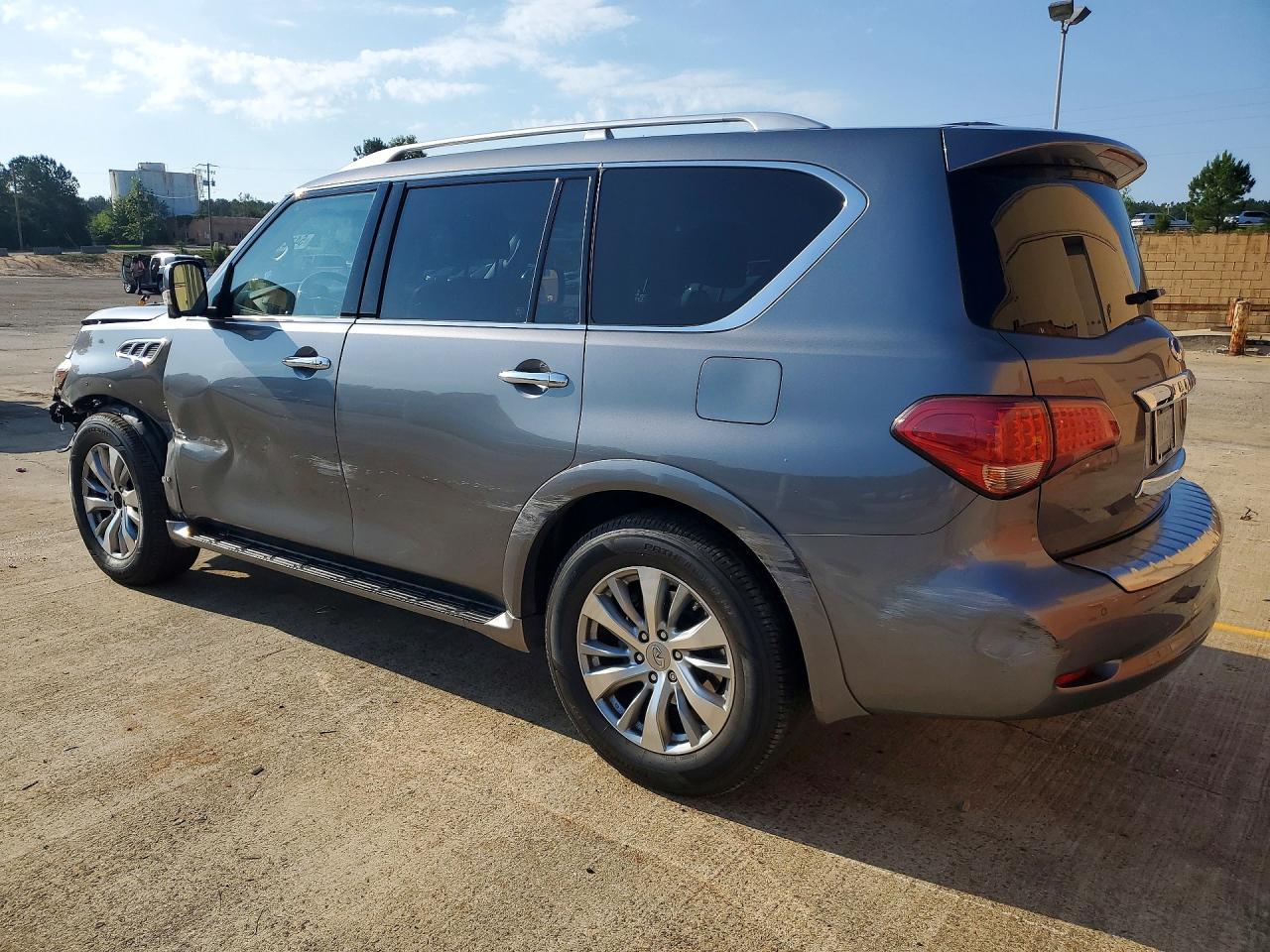 2017 INFINITI QX80 BASE — снимка 2