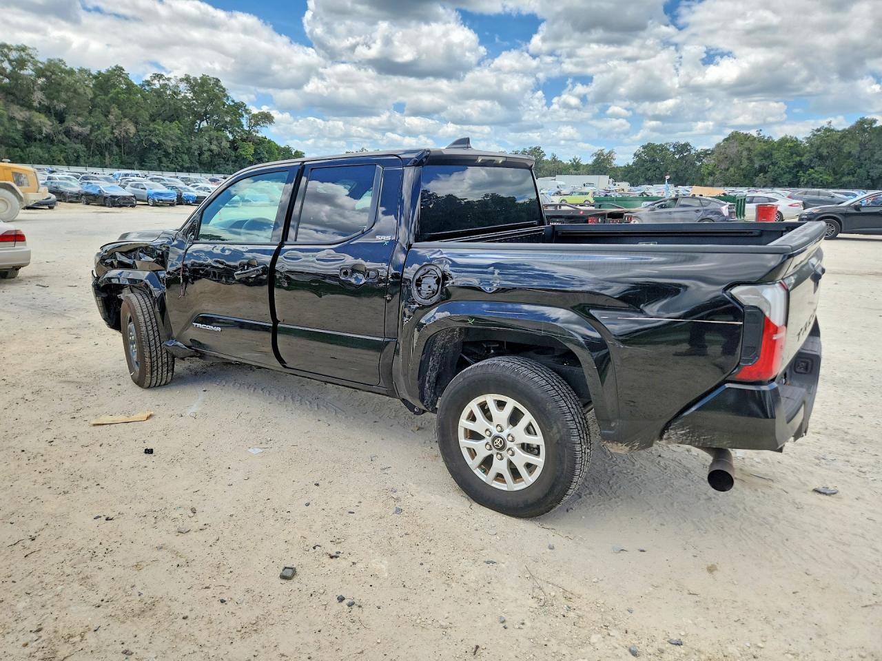 2025 TOYOTA TACOMA SR5 — снимка 2