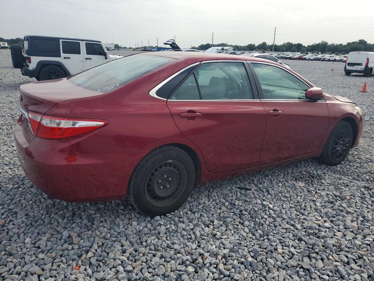 2015 TOYOTA CAMRY LE — снимка 3