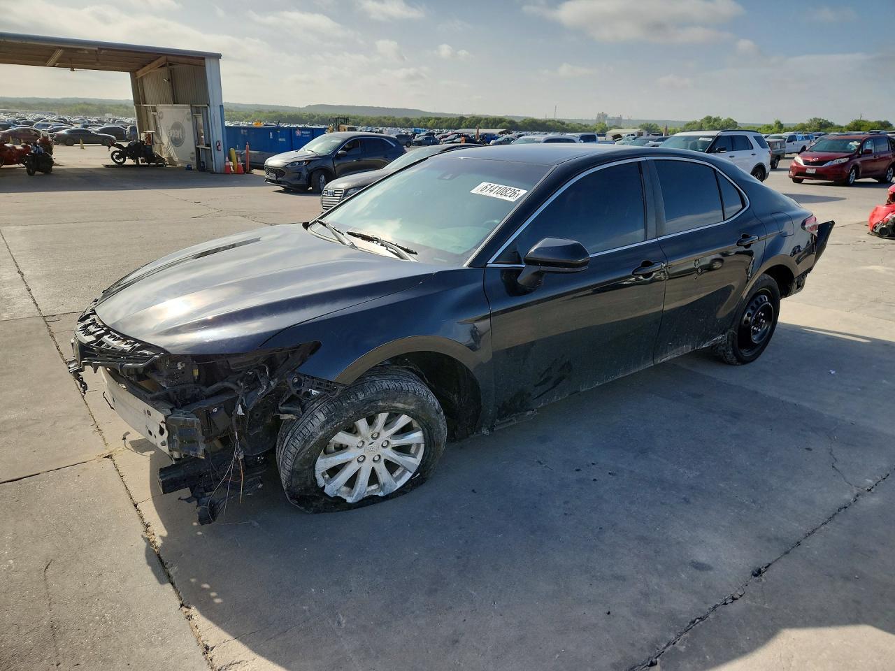 2019 TOYOTA CAMRY LE
