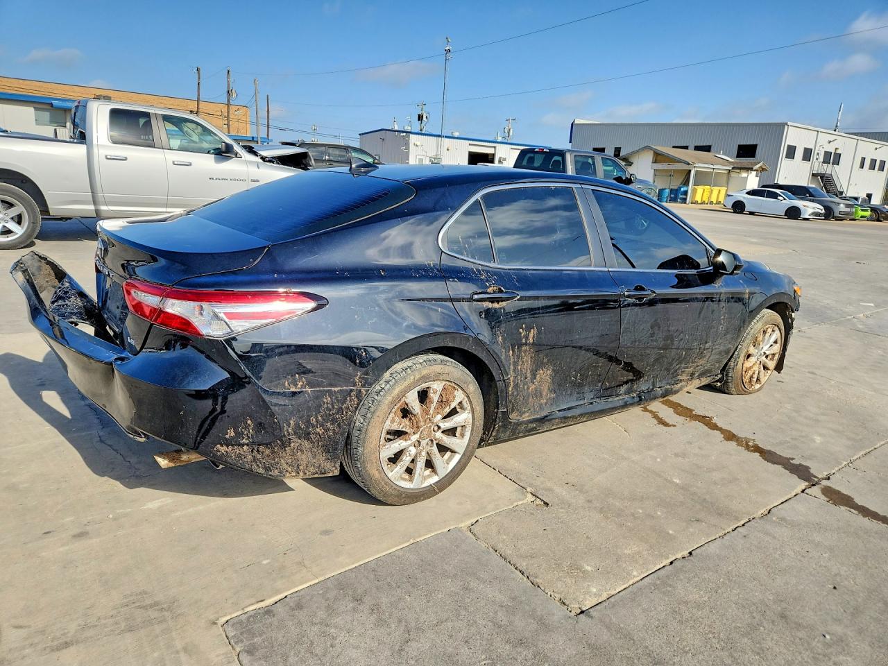 2019 TOYOTA CAMRY LE — снимка 3