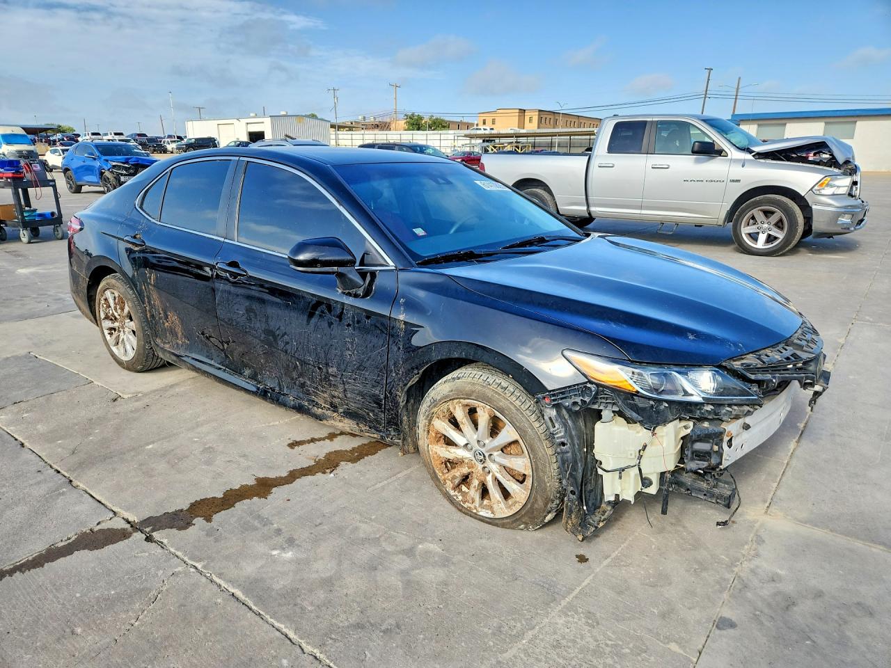 2019 TOYOTA CAMRY LE — снимка 4