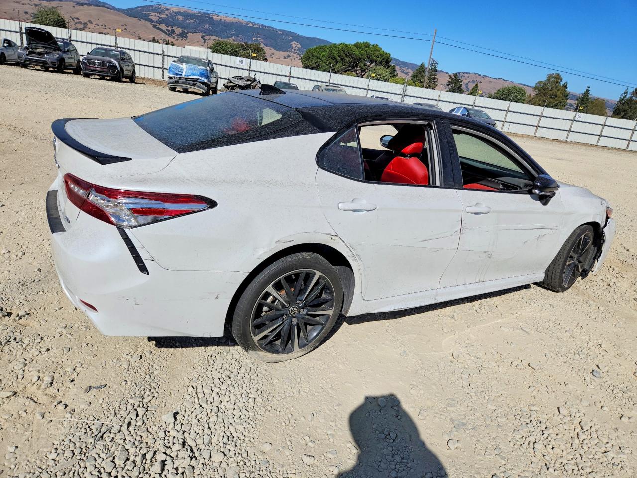 2020 TOYOTA CAMRY XSE — снимка 3