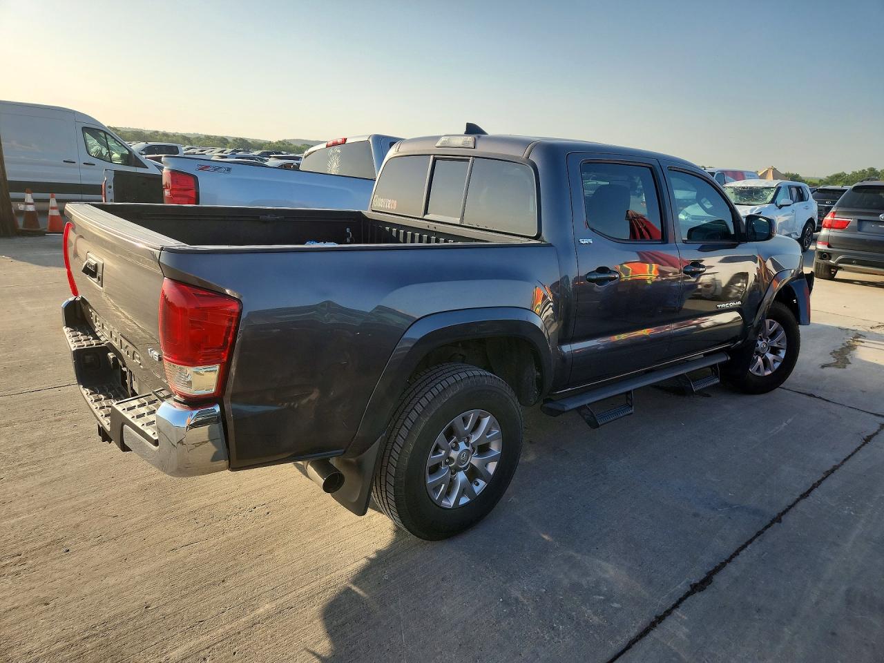 2017 TOYOTA TACOMA SR5 V6 — снимка 3