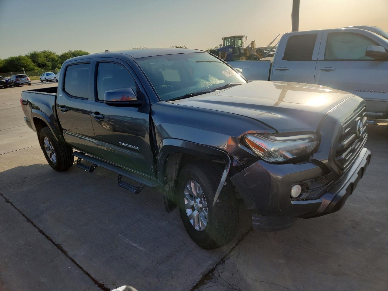 2017 TOYOTA TACOMA SR5 V6 — снимка 4